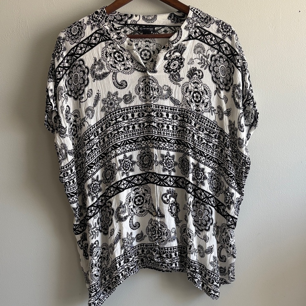 New Directions Curvy 1X‎ Boho Paisley Blouse Black White Flowy Tunic Top Plus